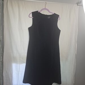 Adrianna Papell Elegant Black Midi Dress